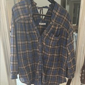 We The Free Sz Small, Blue and Tan Plaid Shirt